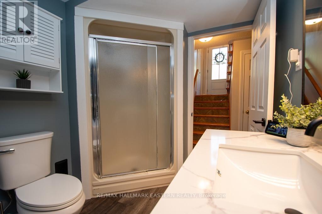 731 Peterborough Avenue, Selwyn, Ontario  K0L 1H0 - Photo 21 - X12439992