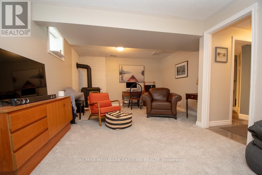 731 Peterborough Avenue, Selwyn, Ontario  K0L 1H0 - Photo 22 - X12439992