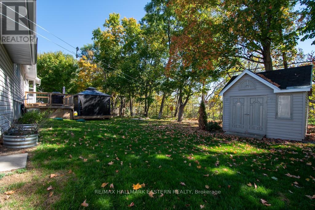 731 Peterborough Avenue, Selwyn, Ontario  K0L 1H0 - Photo 29 - X12439992