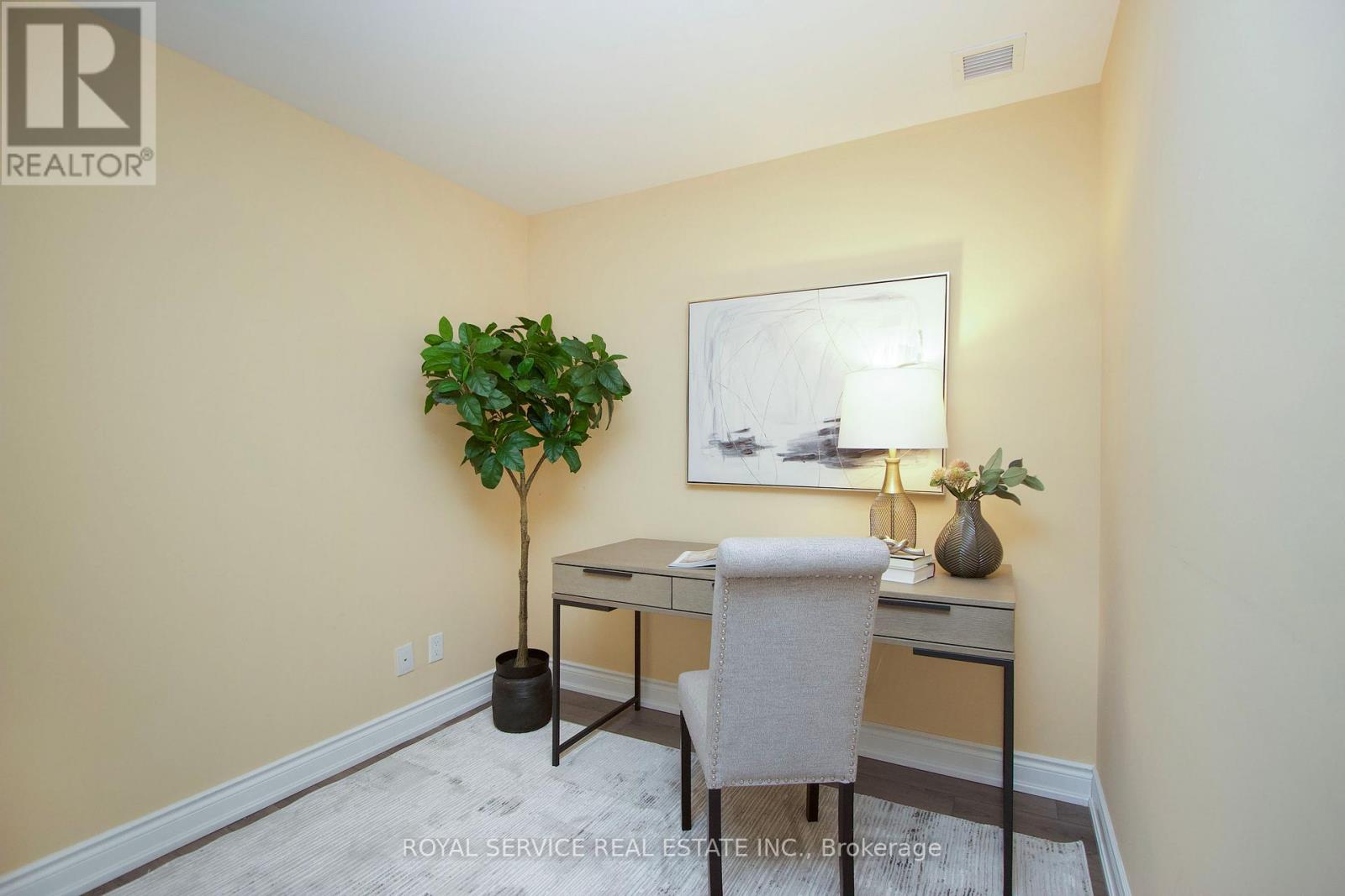 308 - 21 Brookhouse Drive, Clarington (Newcastle), Ontario  L1B 0V4 - Photo 14 - E12440293