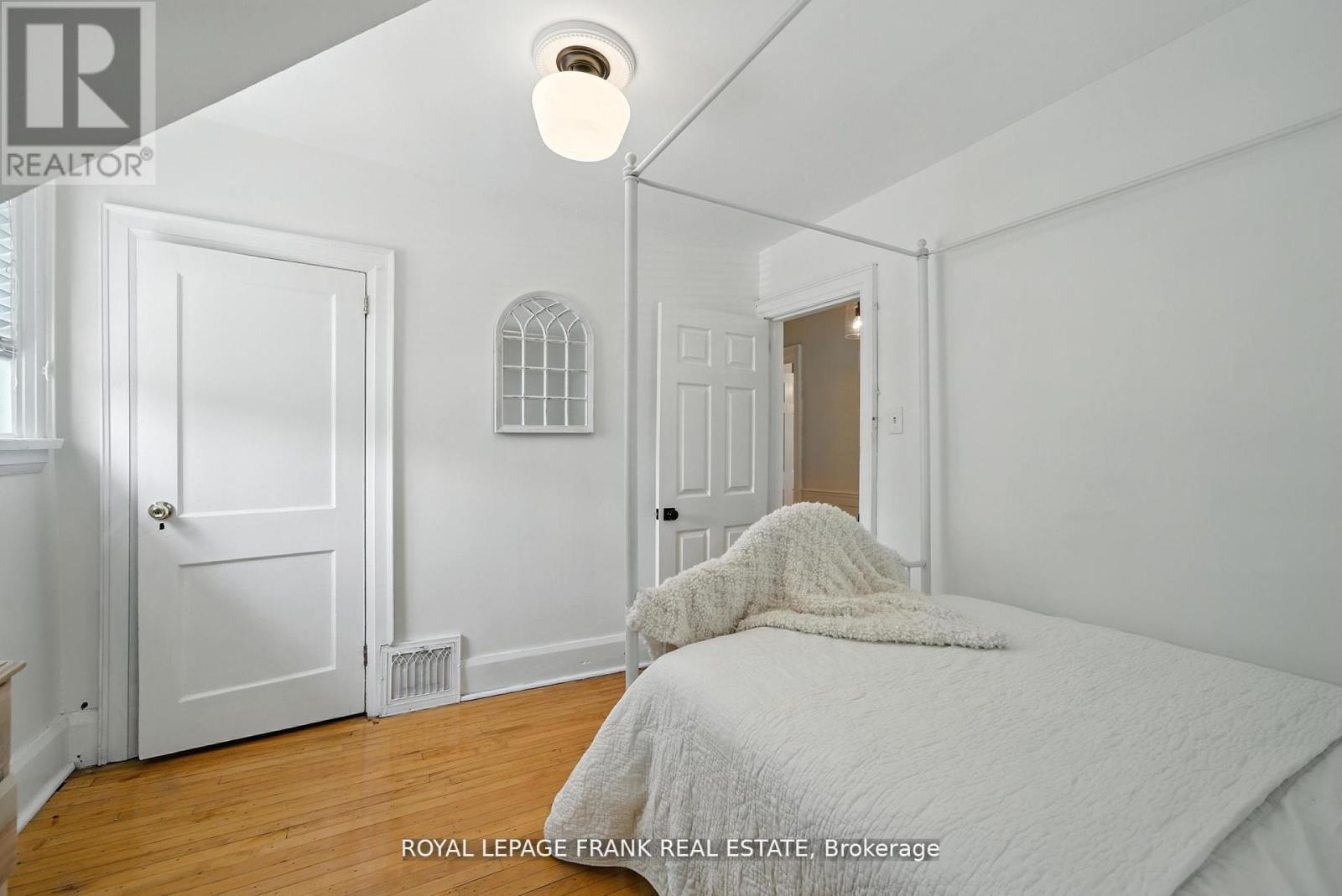 41 Sussex Street N, Kawartha Lakes (Lindsay), Ontario  K9V 4H6 - Photo 24 - X12440175