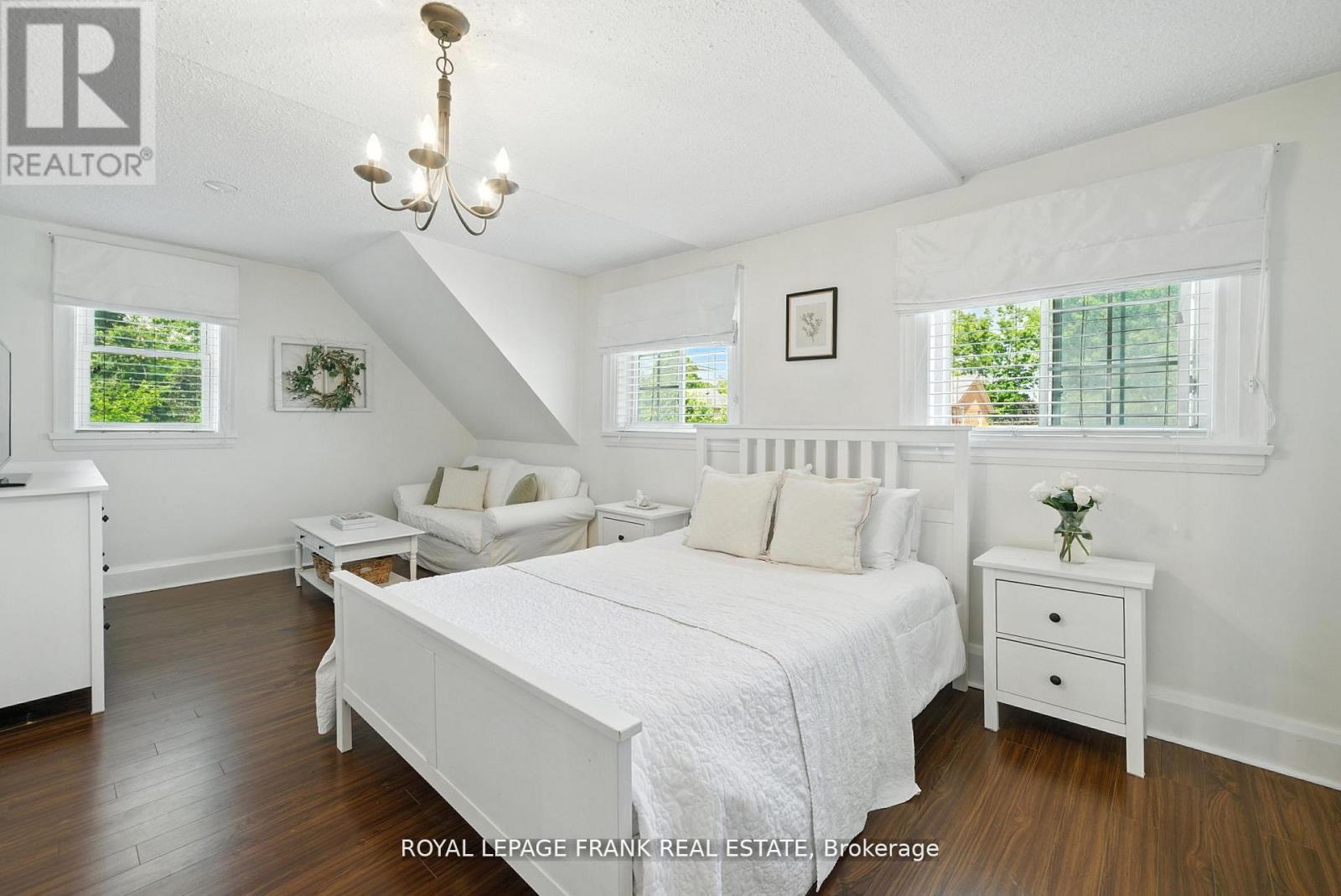 41 Sussex Street N, Kawartha Lakes (Lindsay), Ontario  K9V 4H6 - Photo 30 - X12440175