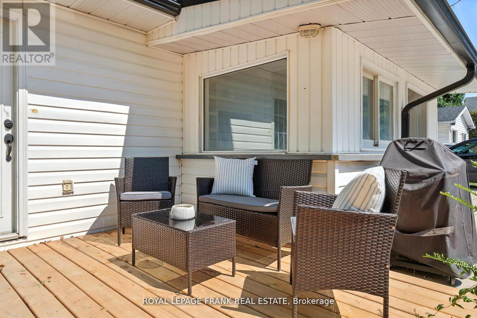 41 Sussex Street N, Kawartha Lakes (Lindsay), Ontario  K9V 4H6 - Photo 44 - X12440175