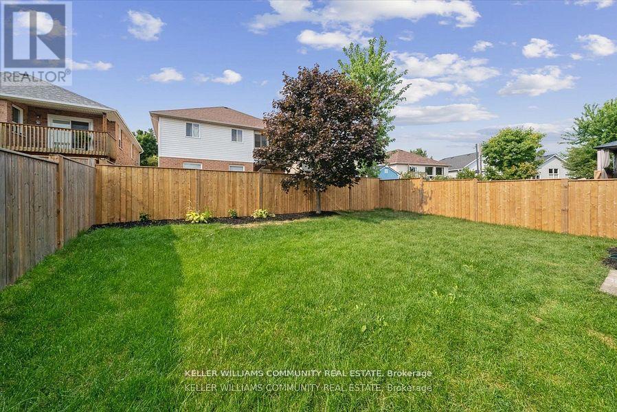 151 Parcells Crescent, Peterborough West (South), Ontario  K9K 2R2 - Photo 30 - X12440424