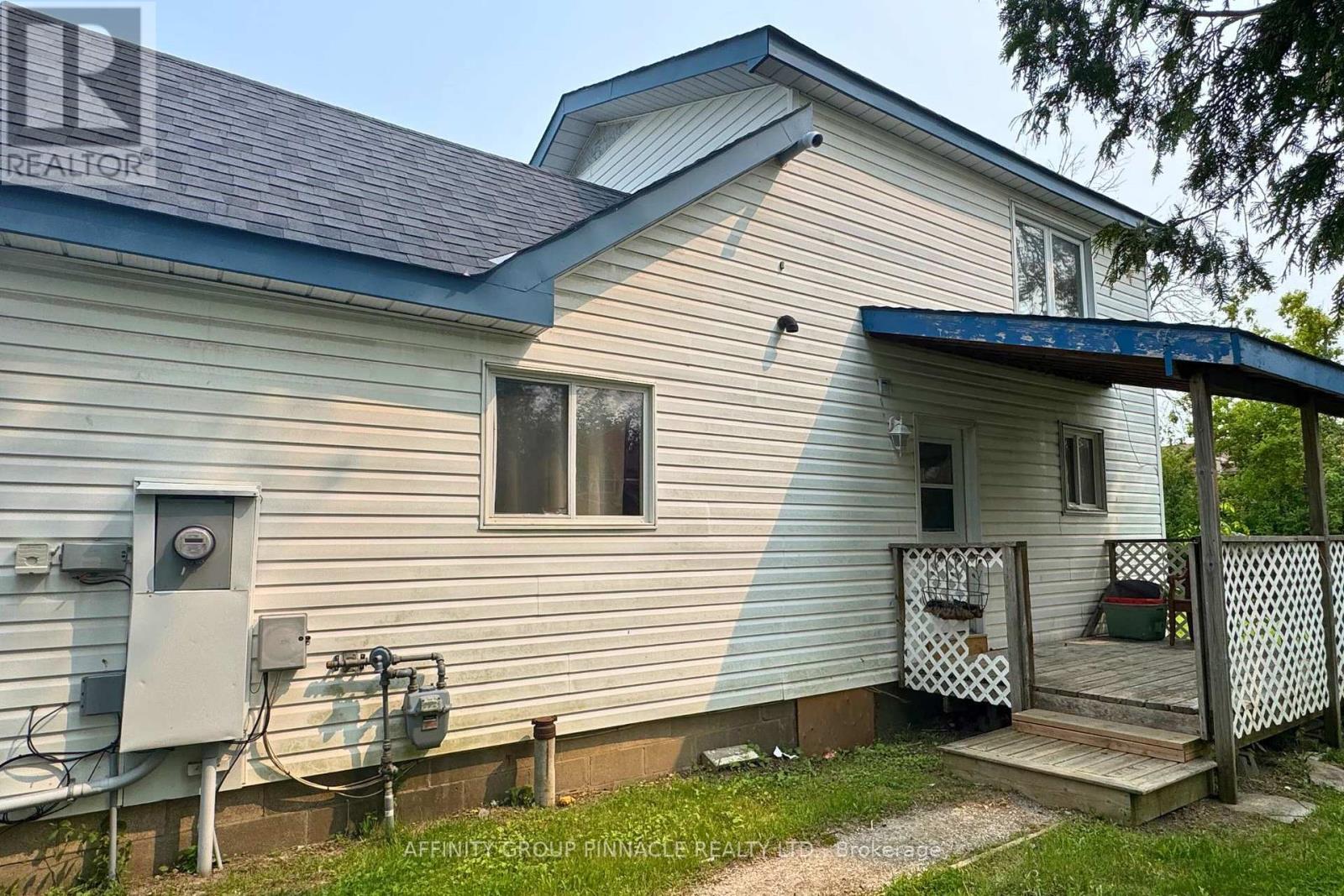 88 Albert Street S, Kawartha Lakes (Lindsay), Ontario  K9V 3H6 - Photo 11 - X12440551