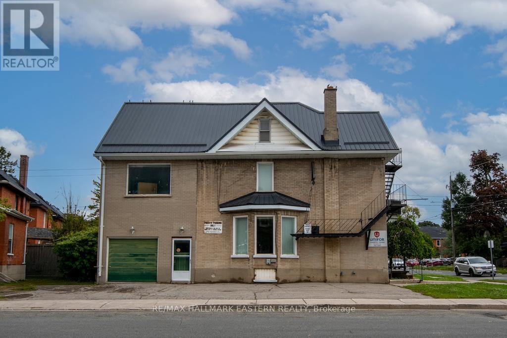 203 Park Street N, Peterborough (Town Ward 3), Ontario  K9J 3P7 - Photo 38 - X12440559