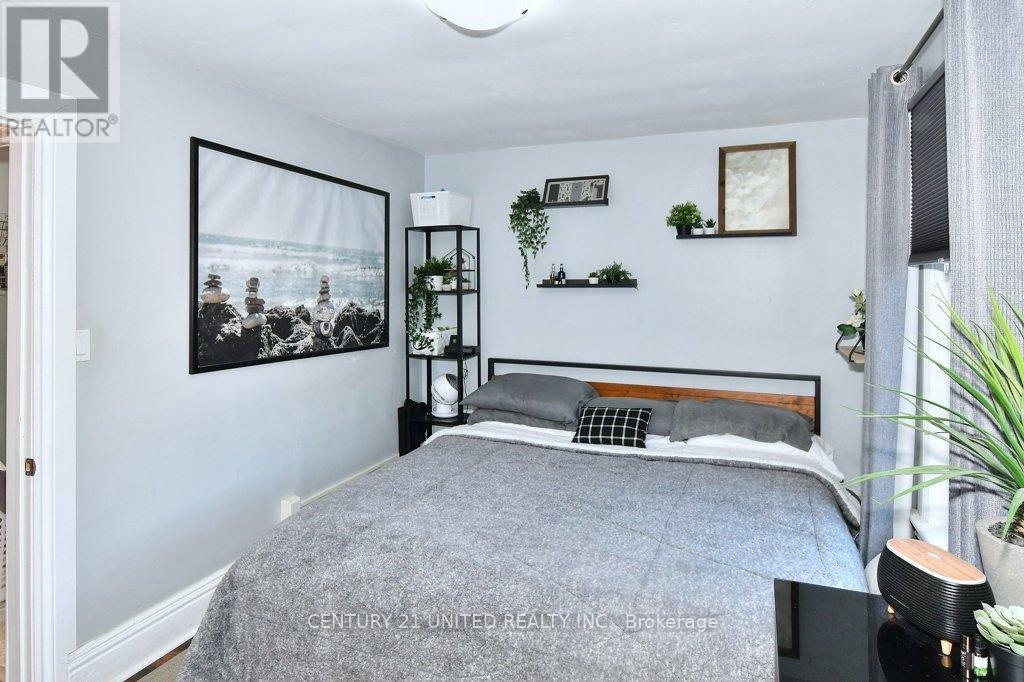 27 Park Street N, Peterborough (Town Ward 3), Ontario  K9J 3V3 - Photo 26 - X12440698