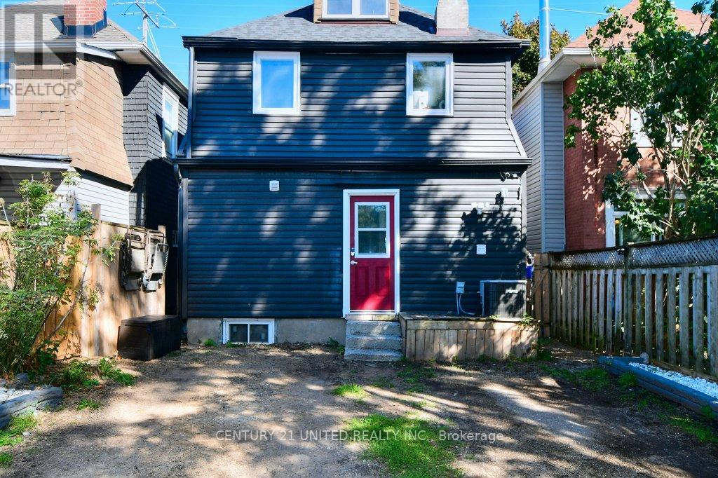 27 Park Street N, Peterborough (Town Ward 3), Ontario  K9J 3V3 - Photo 37 - X12440698