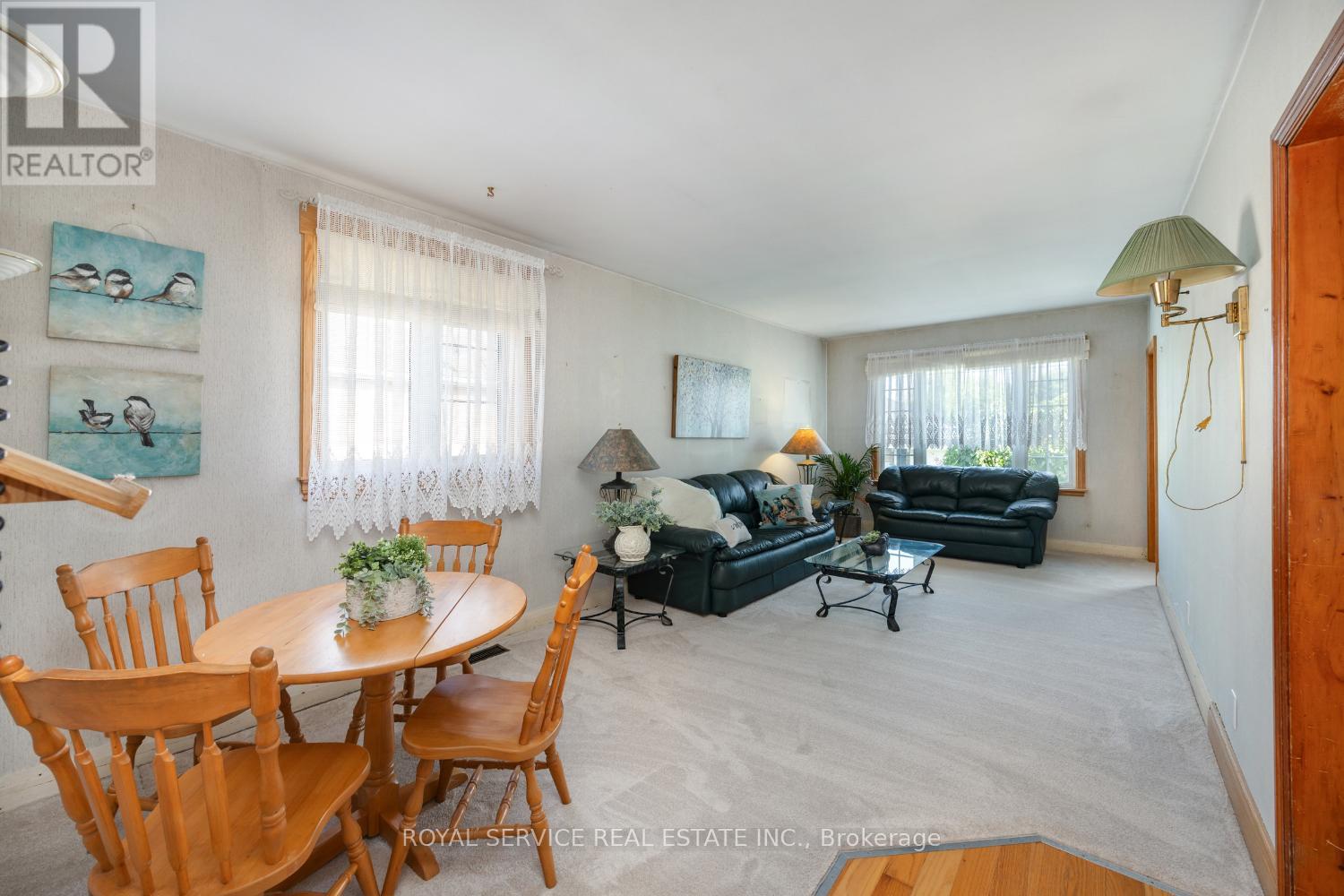 388 Dublin Street, Peterborough (Town Ward 3), Ontario  K9H 3C9 - Photo 15 - X12440913