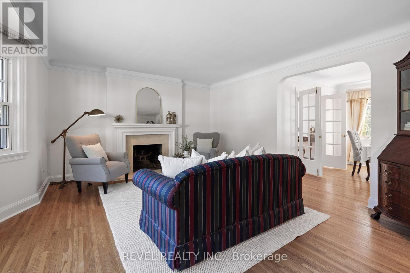 13 Sylvan Crescent, Kawartha Lakes (Lindsay), Ontario  K9V 2W4 - Photo 11 - X12440955