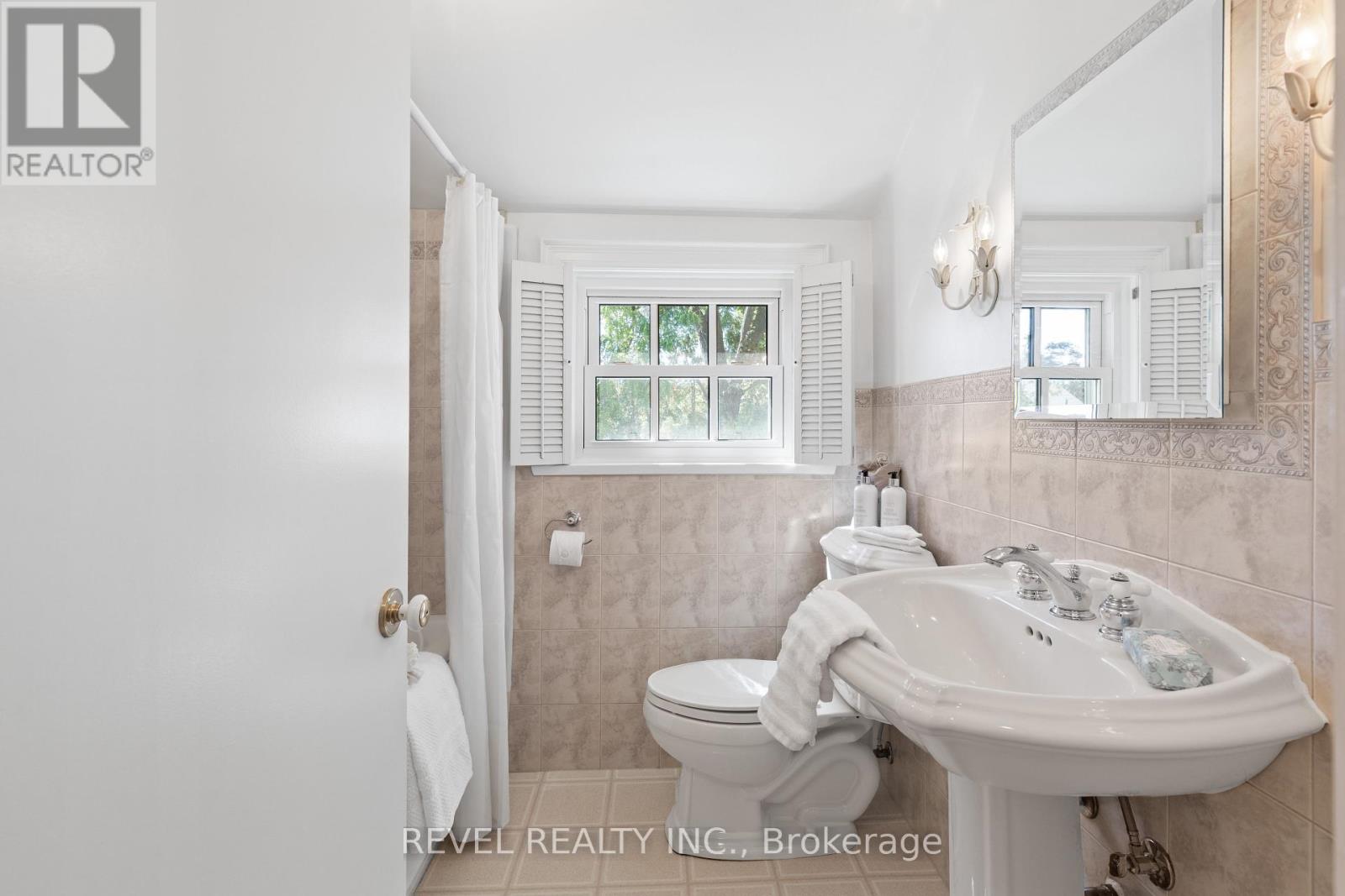 13 Sylvan Crescent, Kawartha Lakes (Lindsay), Ontario  K9V 2W4 - Photo 28 - X12440955