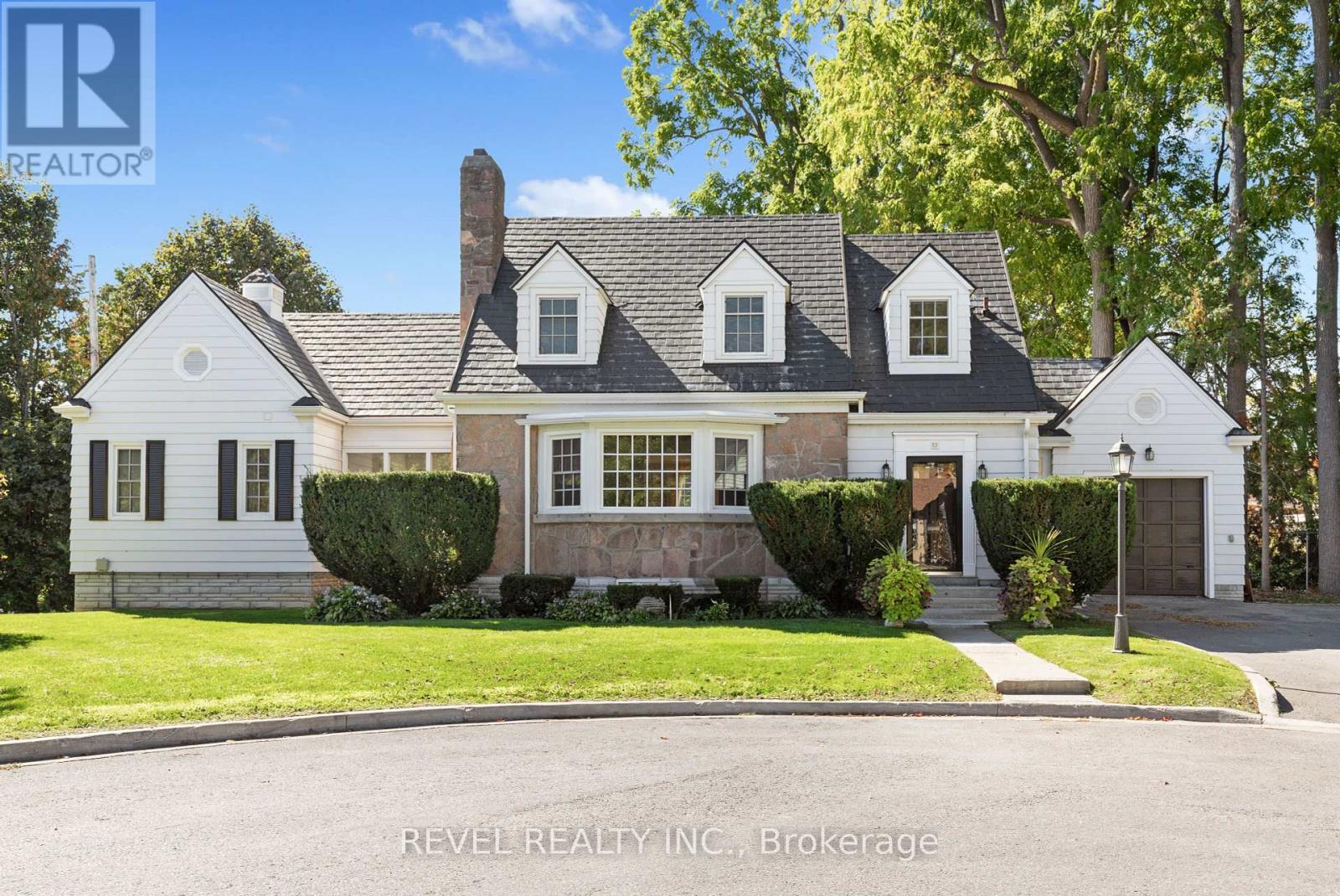 13 Sylvan Crescent, Kawartha Lakes (Lindsay), Ontario  K9V 2W4 - Photo 3 - X12440955