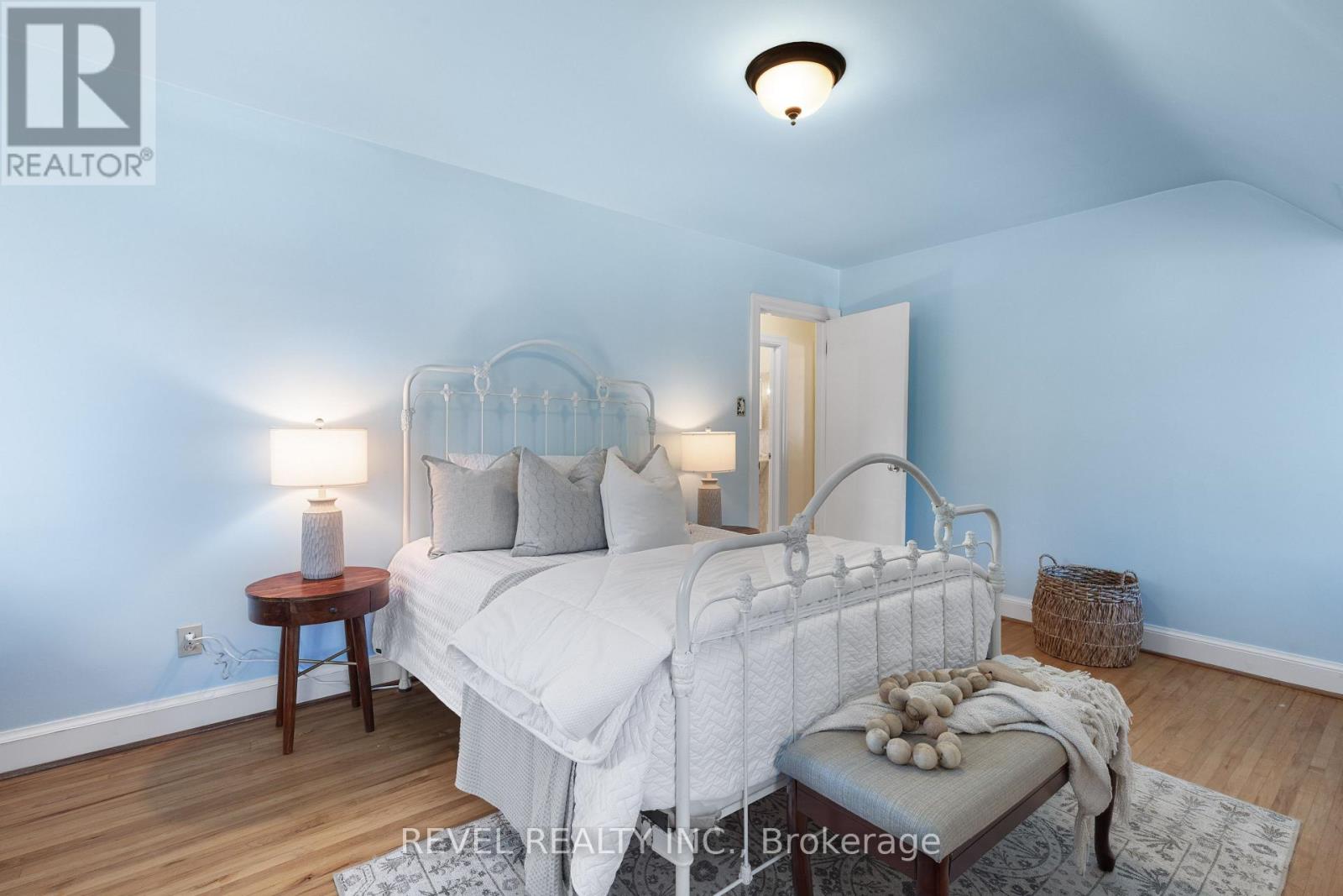 13 Sylvan Crescent, Kawartha Lakes (Lindsay), Ontario  K9V 2W4 - Photo 30 - X12440955