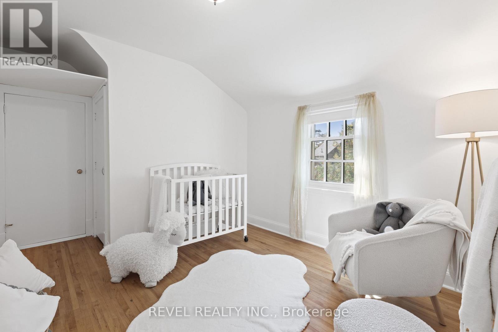 13 Sylvan Crescent, Kawartha Lakes (Lindsay), Ontario  K9V 2W4 - Photo 32 - X12440955