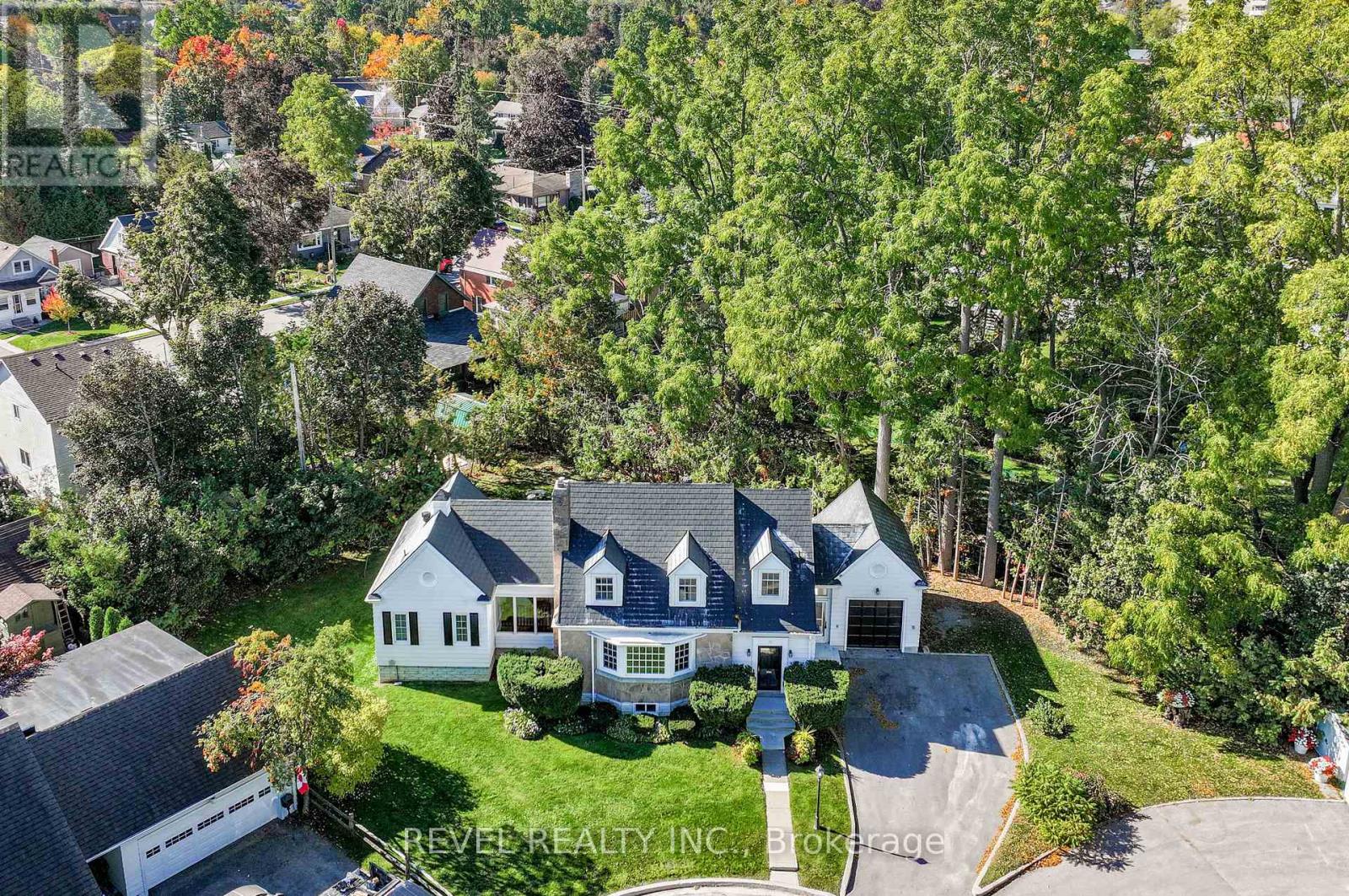 13 Sylvan Crescent, Kawartha Lakes (Lindsay), Ontario  K9V 2W4 - Photo 47 - X12440955