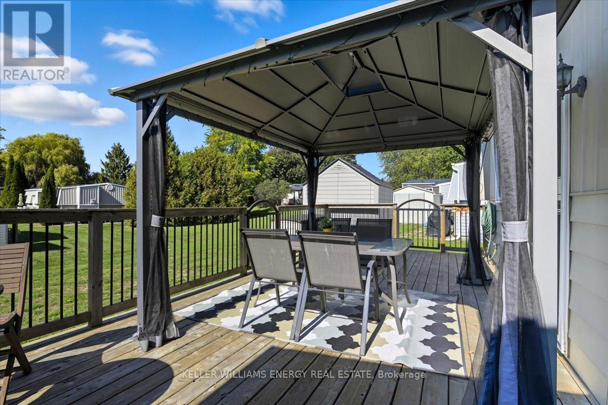 79 Fairway Drive, Clarington (Newcastle), Ontario  L1B 1B1 - Photo 25 - E12441035