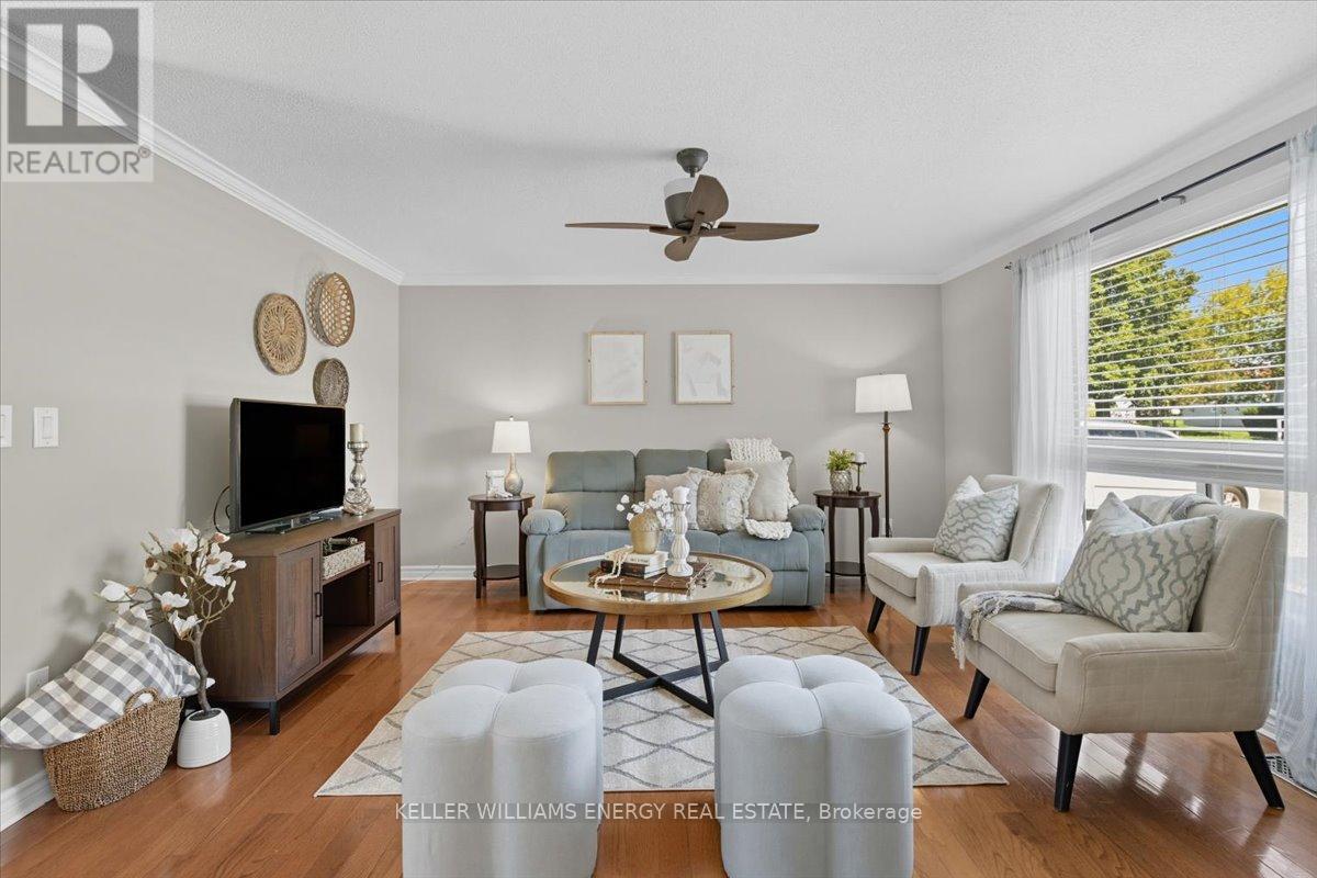 79 Fairway Drive, Clarington (Newcastle), Ontario  L1B 1B1 - Photo 7 - E12441035