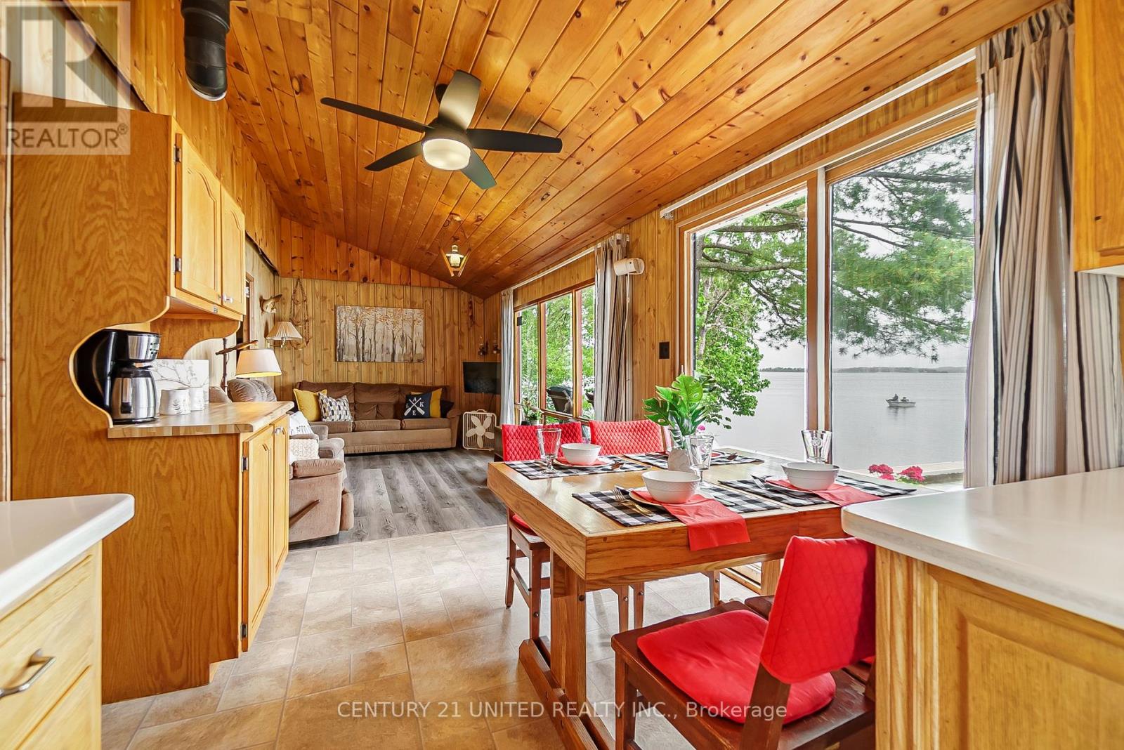 37 Lakeshore Road, Hiawatha First Nation, Ontario  K0L 2G0 - Photo 19 - X12441222