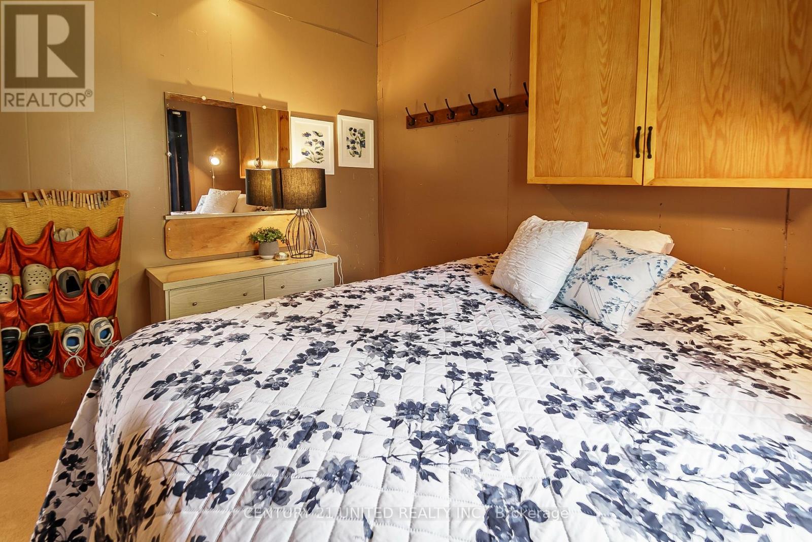 37 Lakeshore Road, Hiawatha First Nation, Ontario  K0L 2G0 - Photo 25 - X12441222