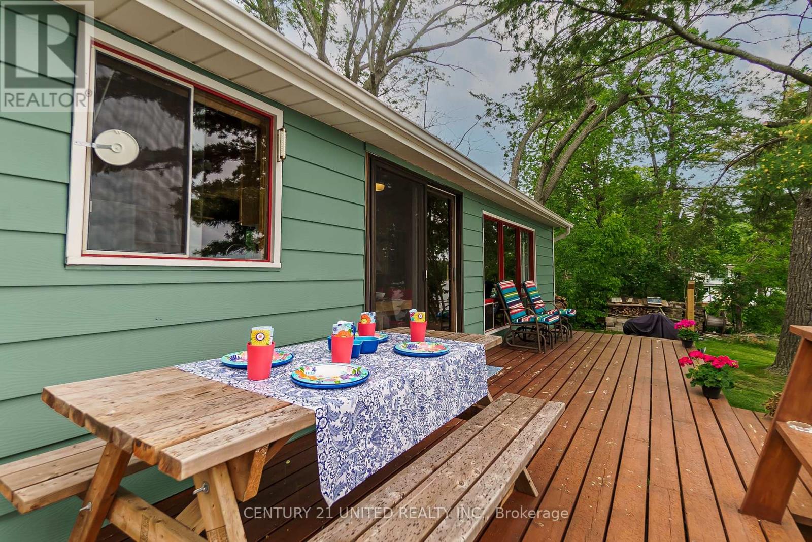 37 Lakeshore Road, Hiawatha First Nation, Ontario  K0L 2G0 - Photo 32 - X12441222