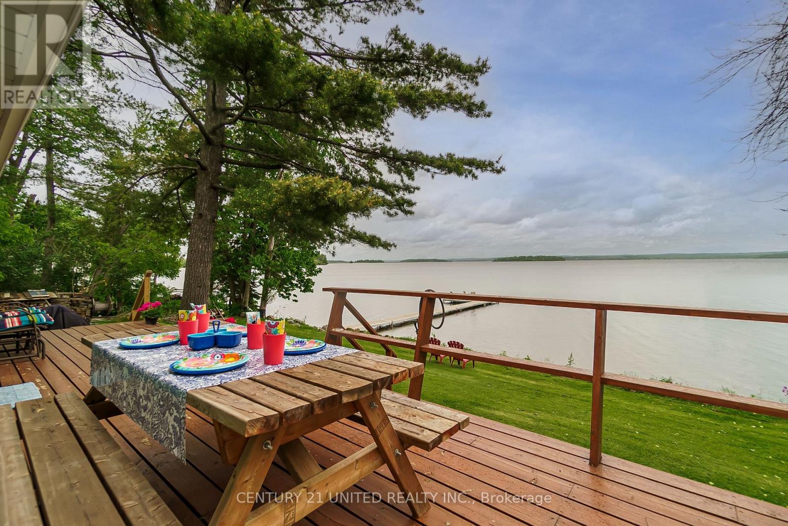 37 Lakeshore Road, Hiawatha First Nation, Ontario  K0L 2G0 - Photo 33 - X12441222