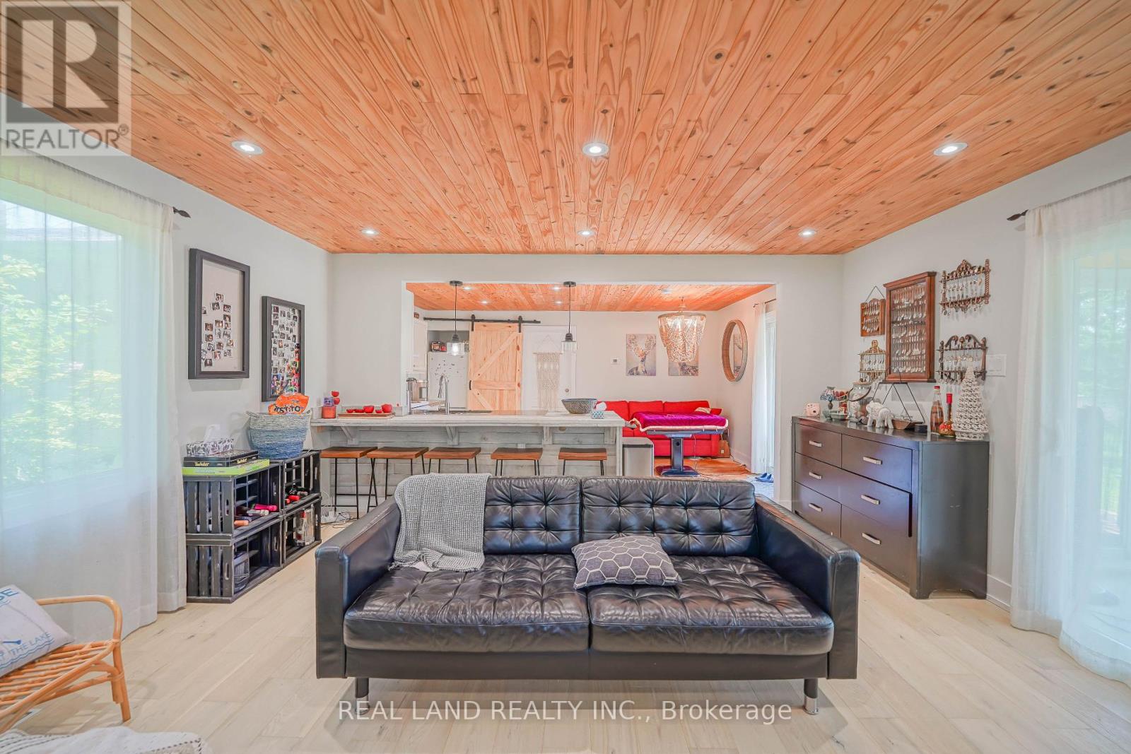 21 Marilyn Crescent, Kawartha Lakes (Emily), Ontario  K0L 1T0 - Photo 12 - X12441318