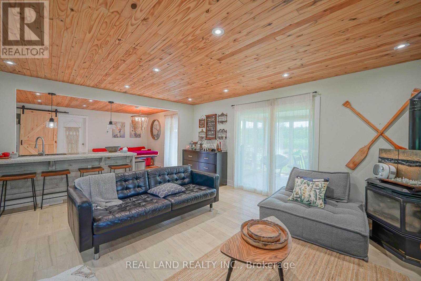 21 Marilyn Crescent, Kawartha Lakes (Emily), Ontario  K0L 1T0 - Photo 14 - X12441318