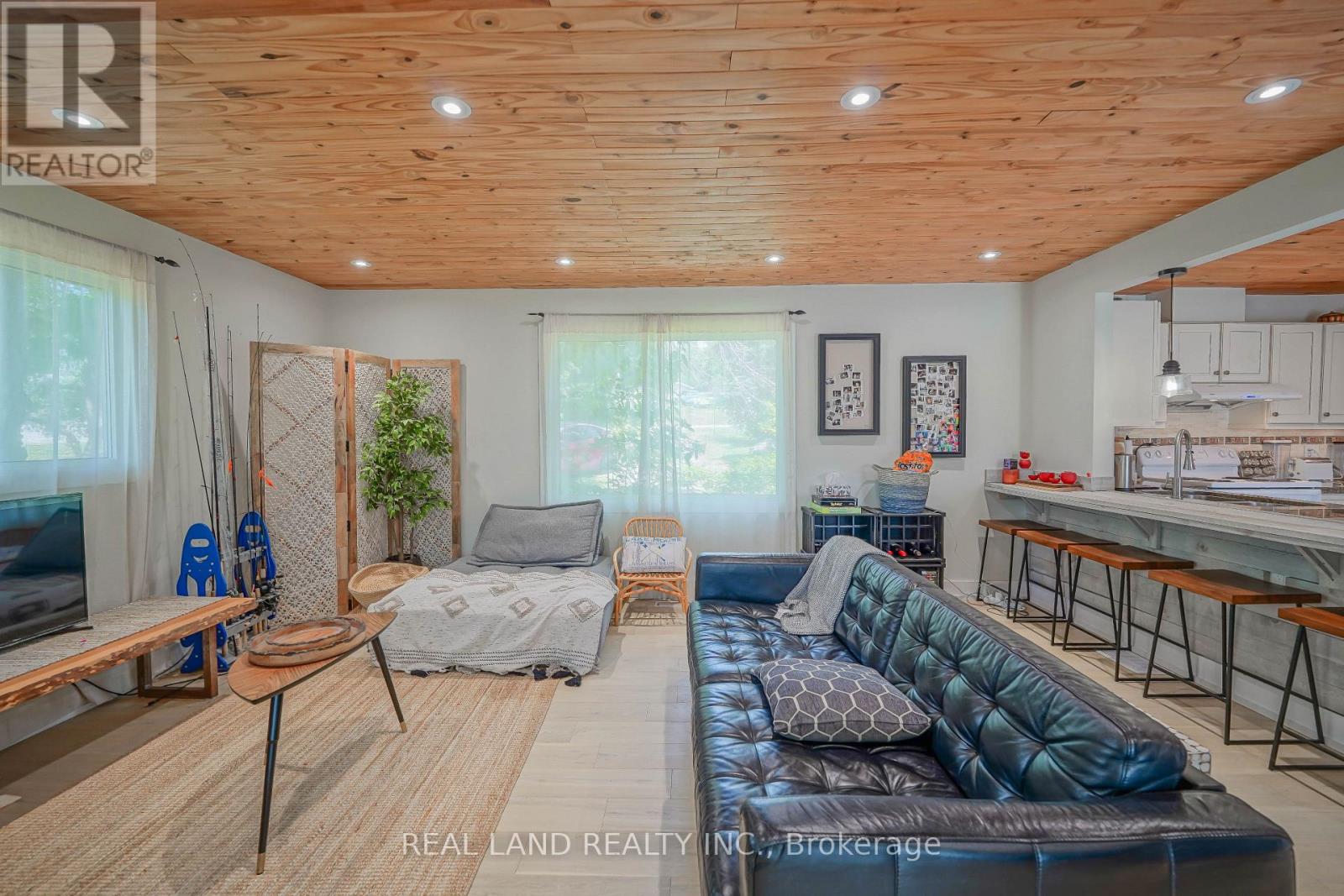 21 Marilyn Crescent, Kawartha Lakes (Emily), Ontario  K0L 1T0 - Photo 15 - X12441318