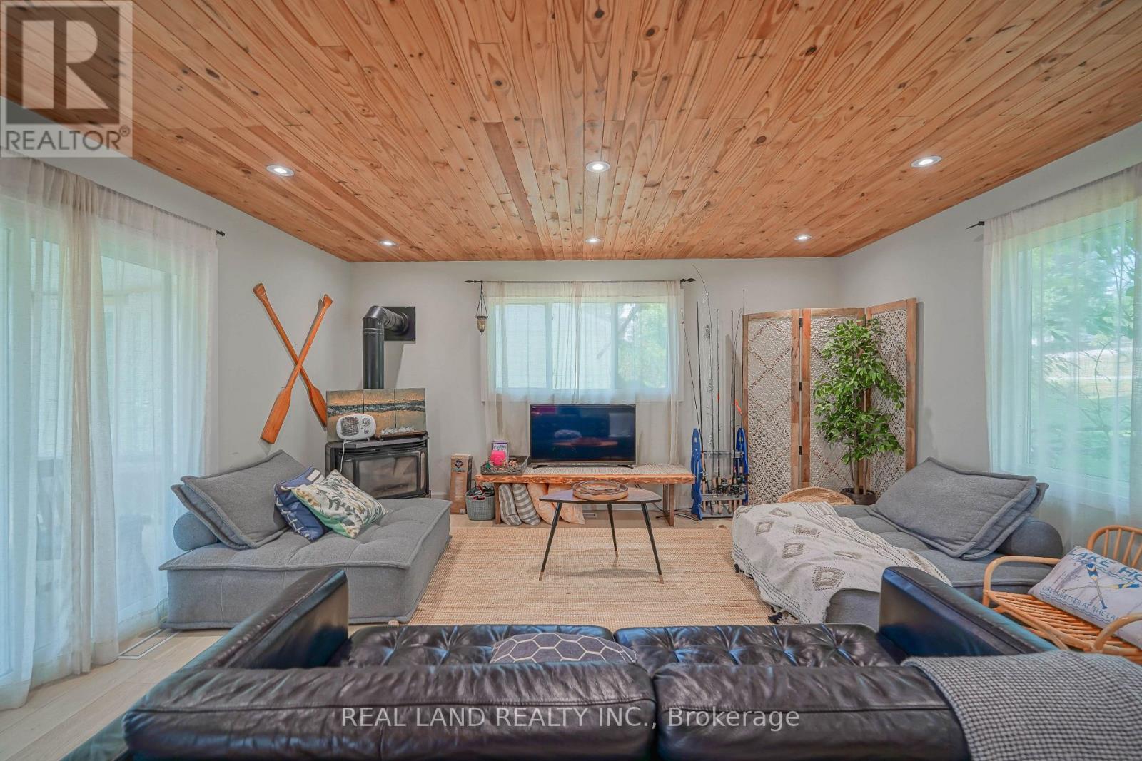 21 Marilyn Crescent, Kawartha Lakes (Emily), Ontario  K0L 1T0 - Photo 18 - X12441318