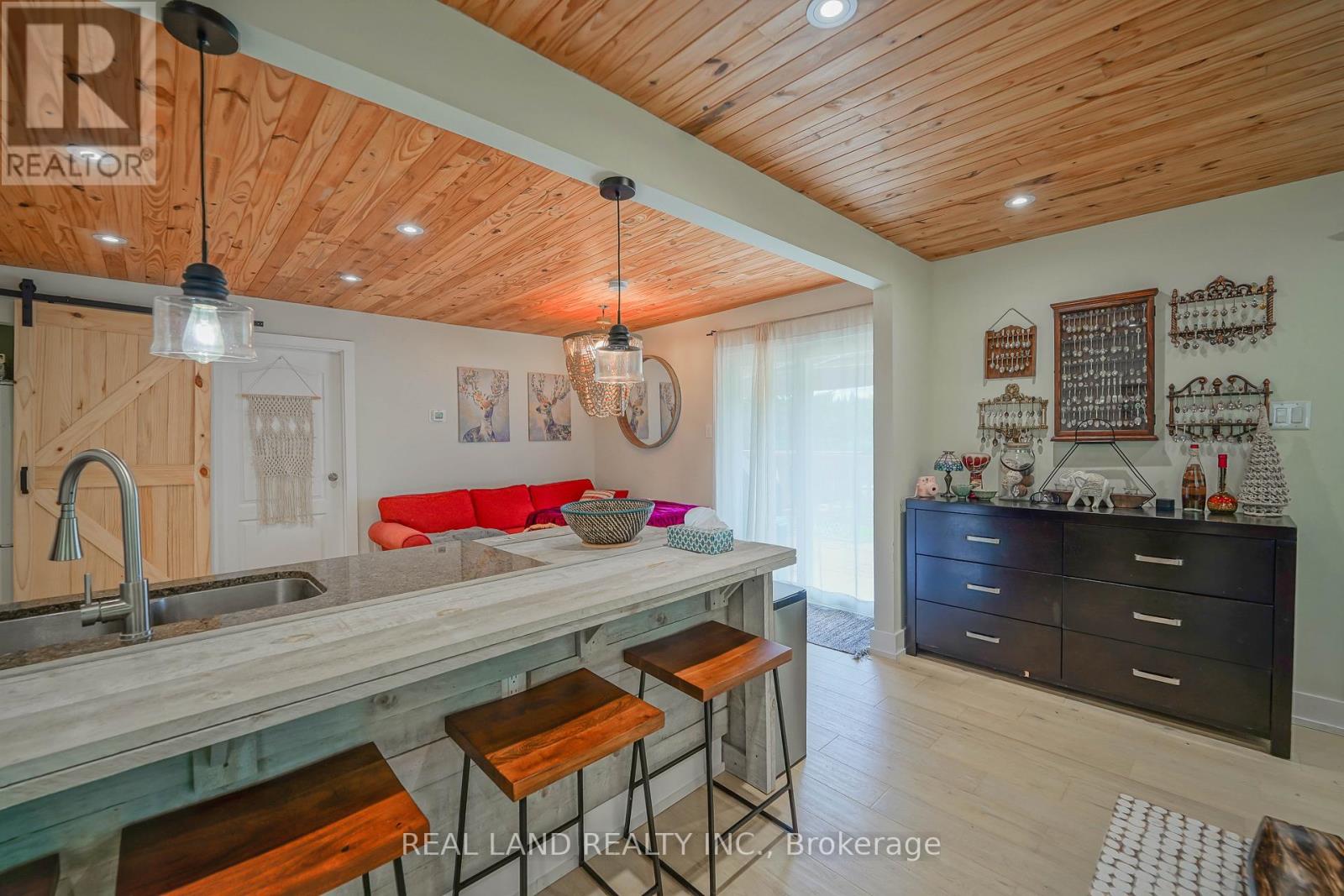 21 Marilyn Crescent, Kawartha Lakes (Emily), Ontario  K0L 1T0 - Photo 19 - X12441318