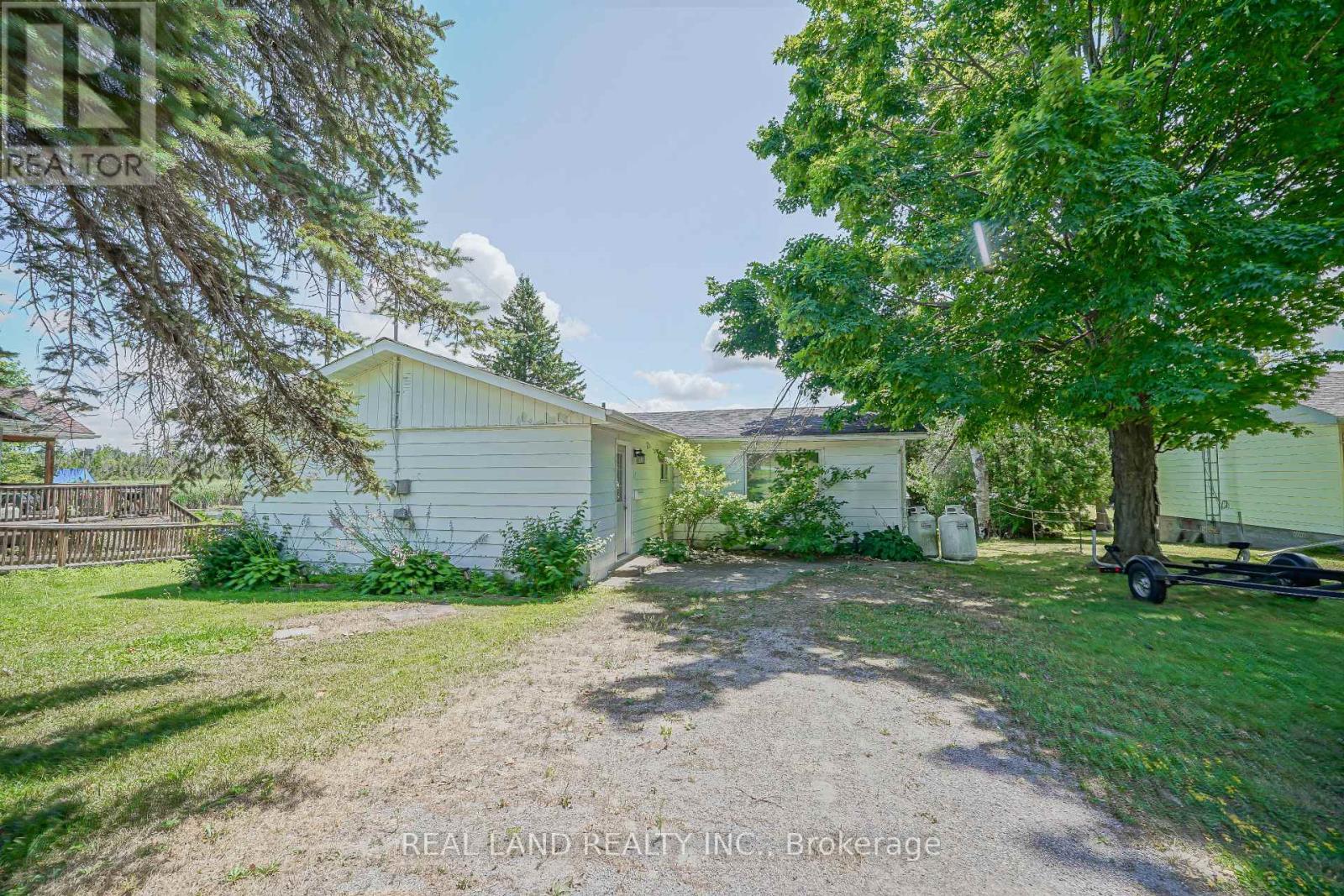 21 Marilyn Crescent, Kawartha Lakes (Emily), Ontario  K0L 1T0 - Photo 2 - X12441318