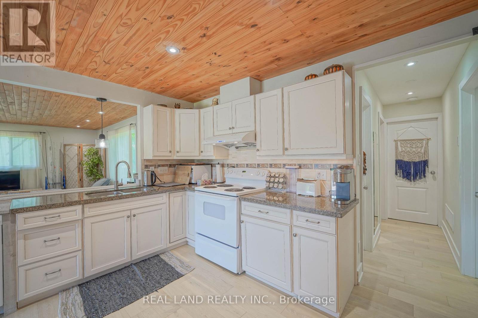 21 Marilyn Crescent, Kawartha Lakes (Emily), Ontario  K0L 1T0 - Photo 22 - X12441318