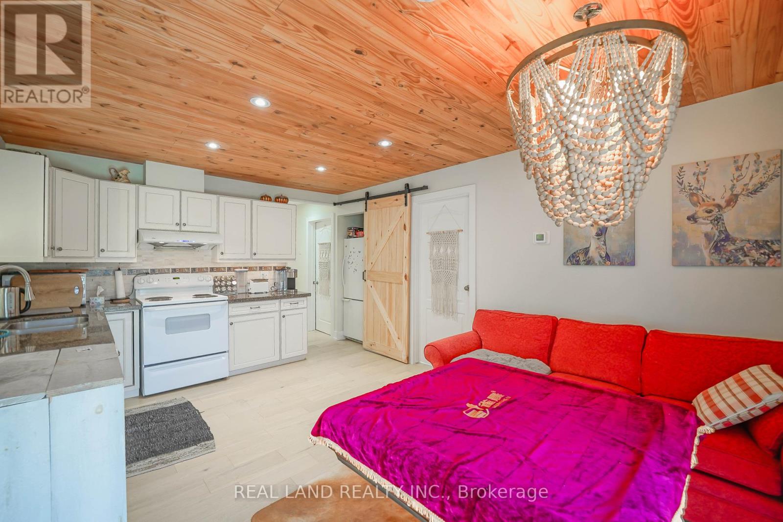 21 Marilyn Crescent, Kawartha Lakes (Emily), Ontario  K0L 1T0 - Photo 26 - X12441318