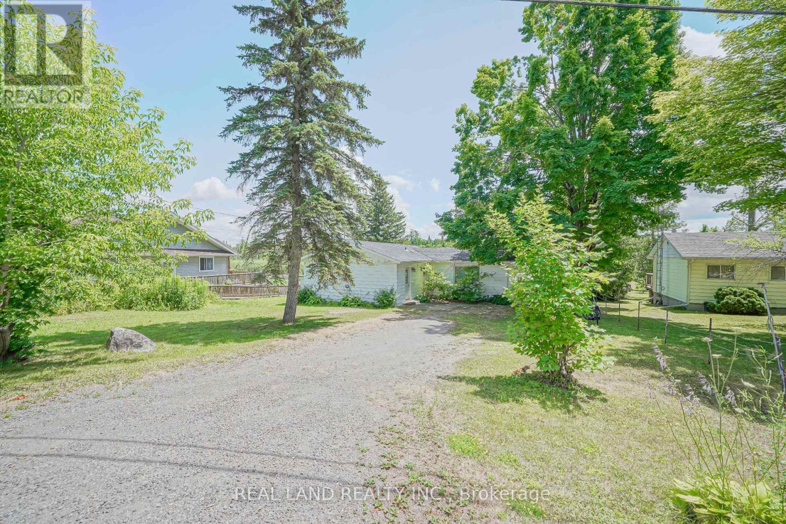 21 Marilyn Crescent, Kawartha Lakes (Emily), Ontario  K0L 1T0 - Photo 3 - X12441318