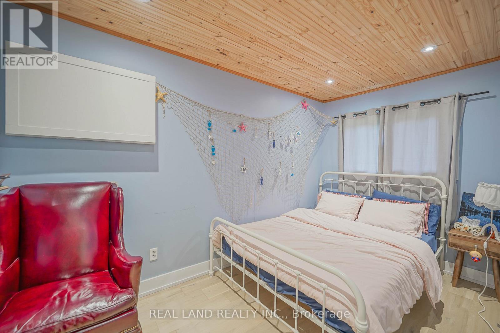 21 Marilyn Crescent, Kawartha Lakes (Emily), Ontario  K0L 1T0 - Photo 38 - X12441318