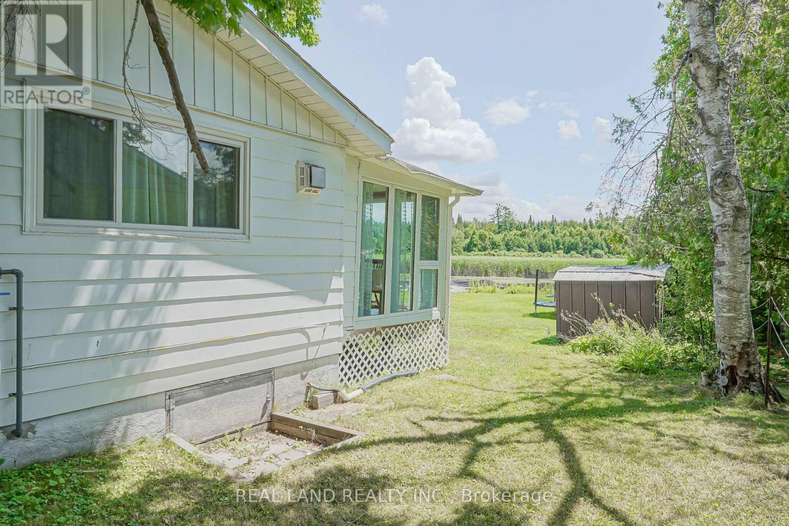 21 Marilyn Crescent, Kawartha Lakes (Emily), Ontario  K0L 1T0 - Photo 5 - X12441318
