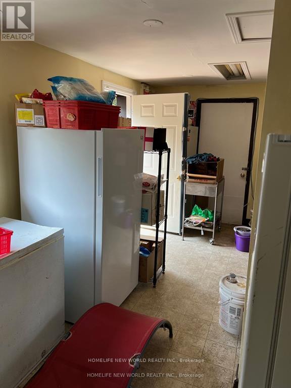 65 Albert Street S, Kawartha Lakes (Lindsay), Ontario  K9V 3H2 - Photo 27 - X12442052