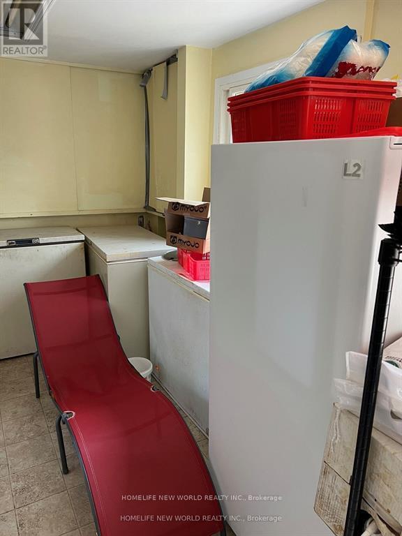 65 Albert Street S, Kawartha Lakes (Lindsay), Ontario  K9V 3H2 - Photo 28 - X12442052