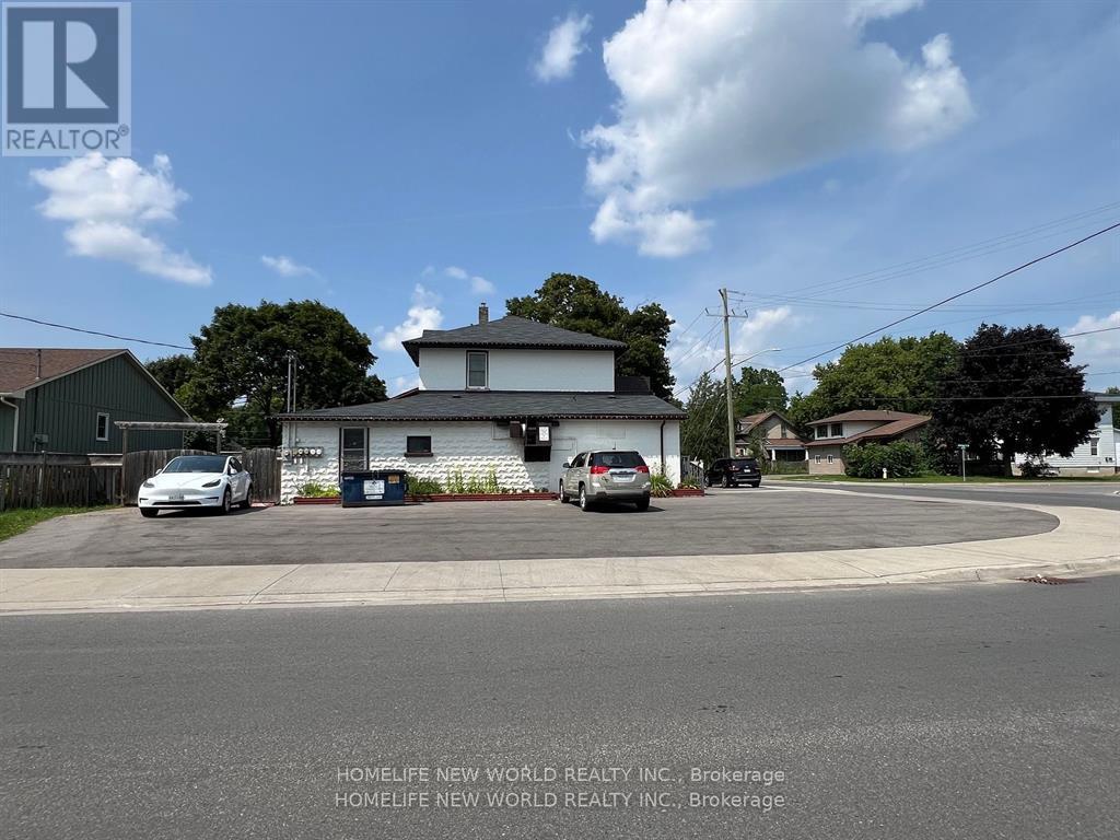 65 Albert Street S, Kawartha Lakes (Lindsay), Ontario  K9V 3H2 - Photo 7 - X12442052