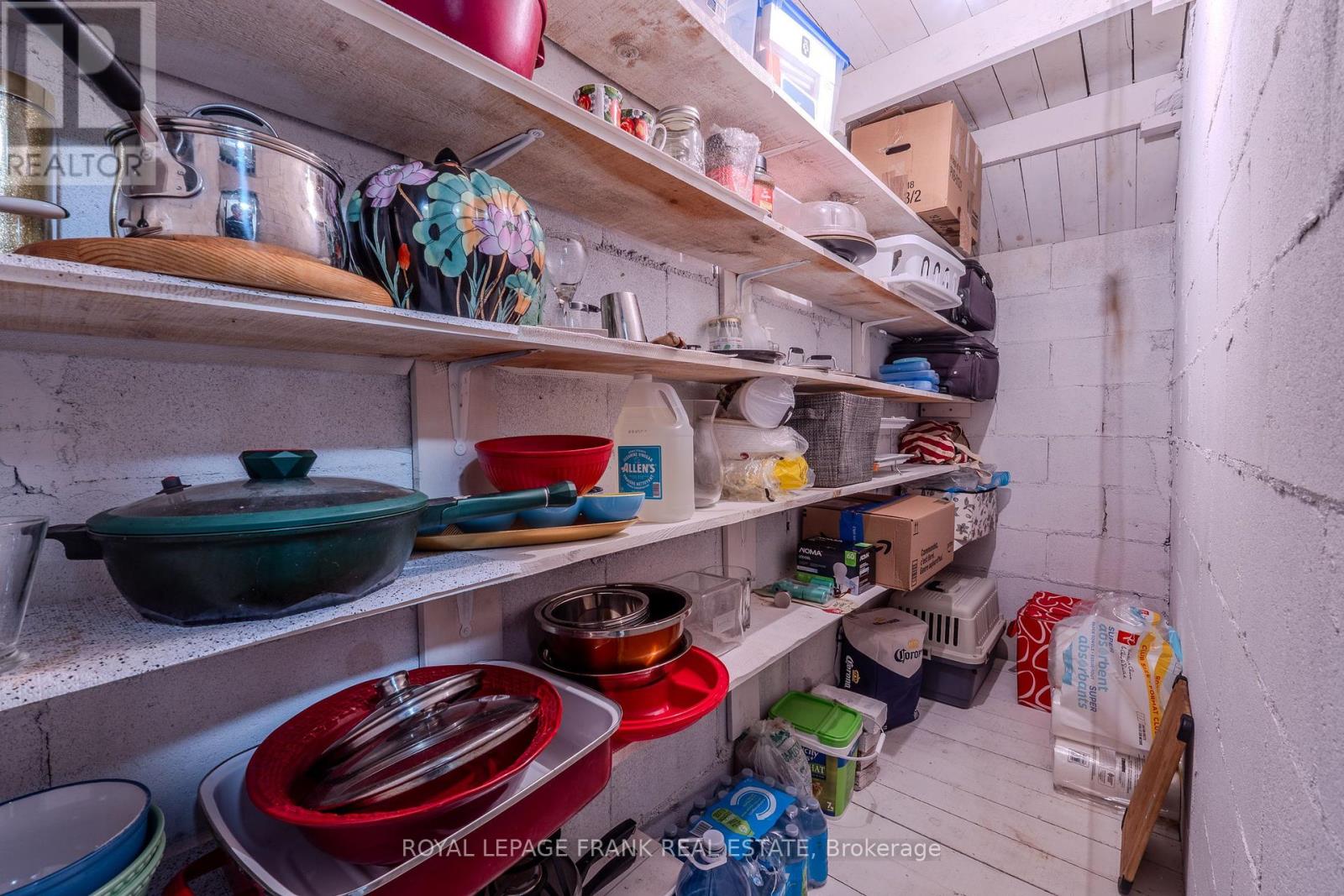 32 Melbourne Street E, Kawartha Lakes (Lindsay), Ontario  K9V 1X7 - Photo 29 - X12442244