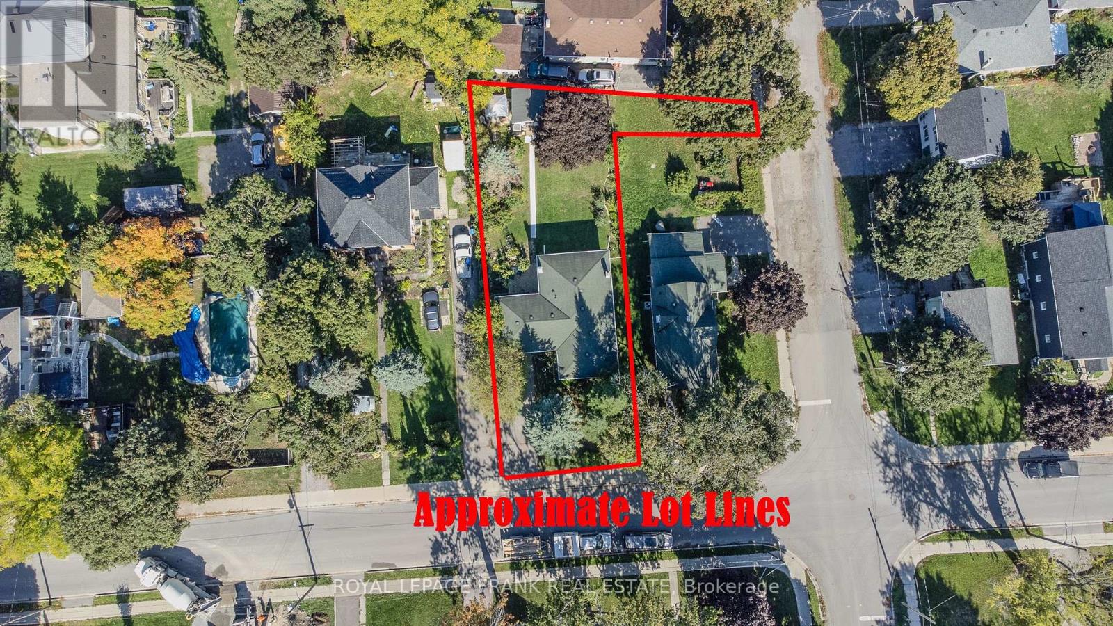32 Melbourne Street E, Kawartha Lakes (Lindsay), Ontario  K9V 1X7 - Photo 40 - X12442244