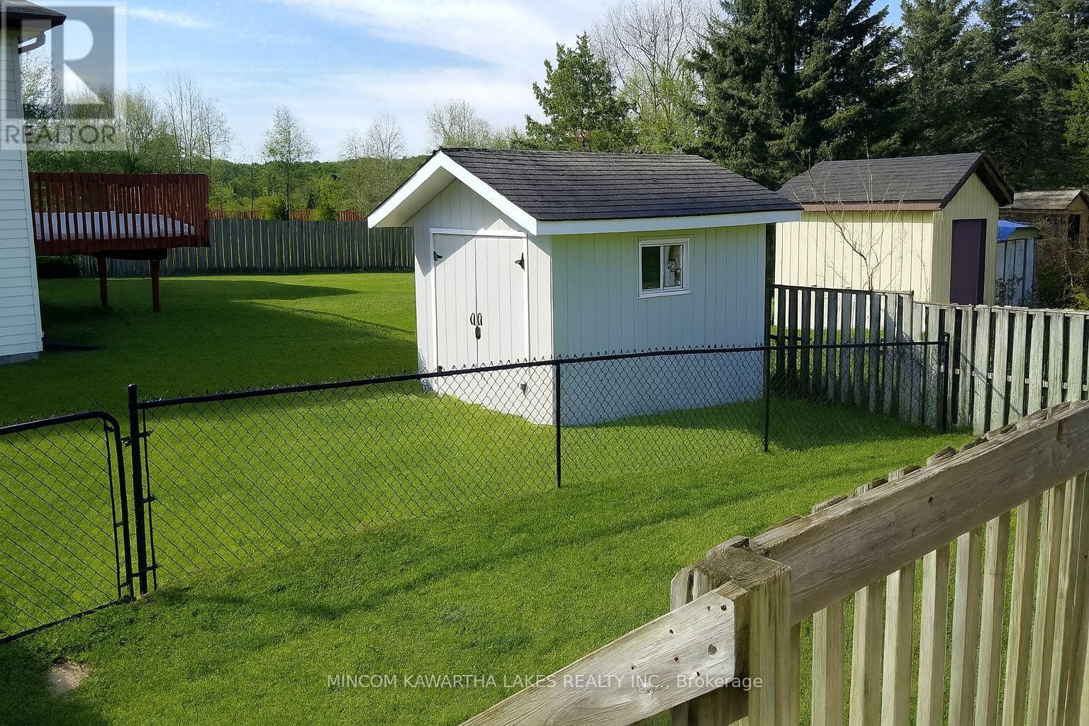 1134 Huntington Circle, Peterborough (Otonabee Ward 1), Ontario  K9K 2A9 - Photo 16 - X12442344