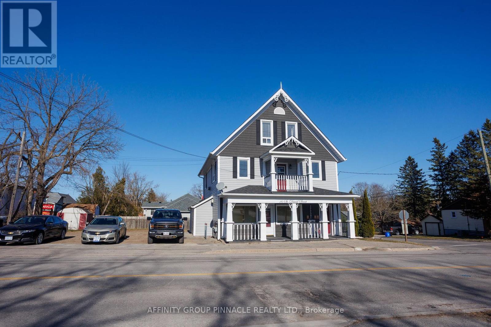 16 St David Street, Kawartha Lakes (Lindsay), Ontario  K9V 1N1 - Photo 1 - X12442495