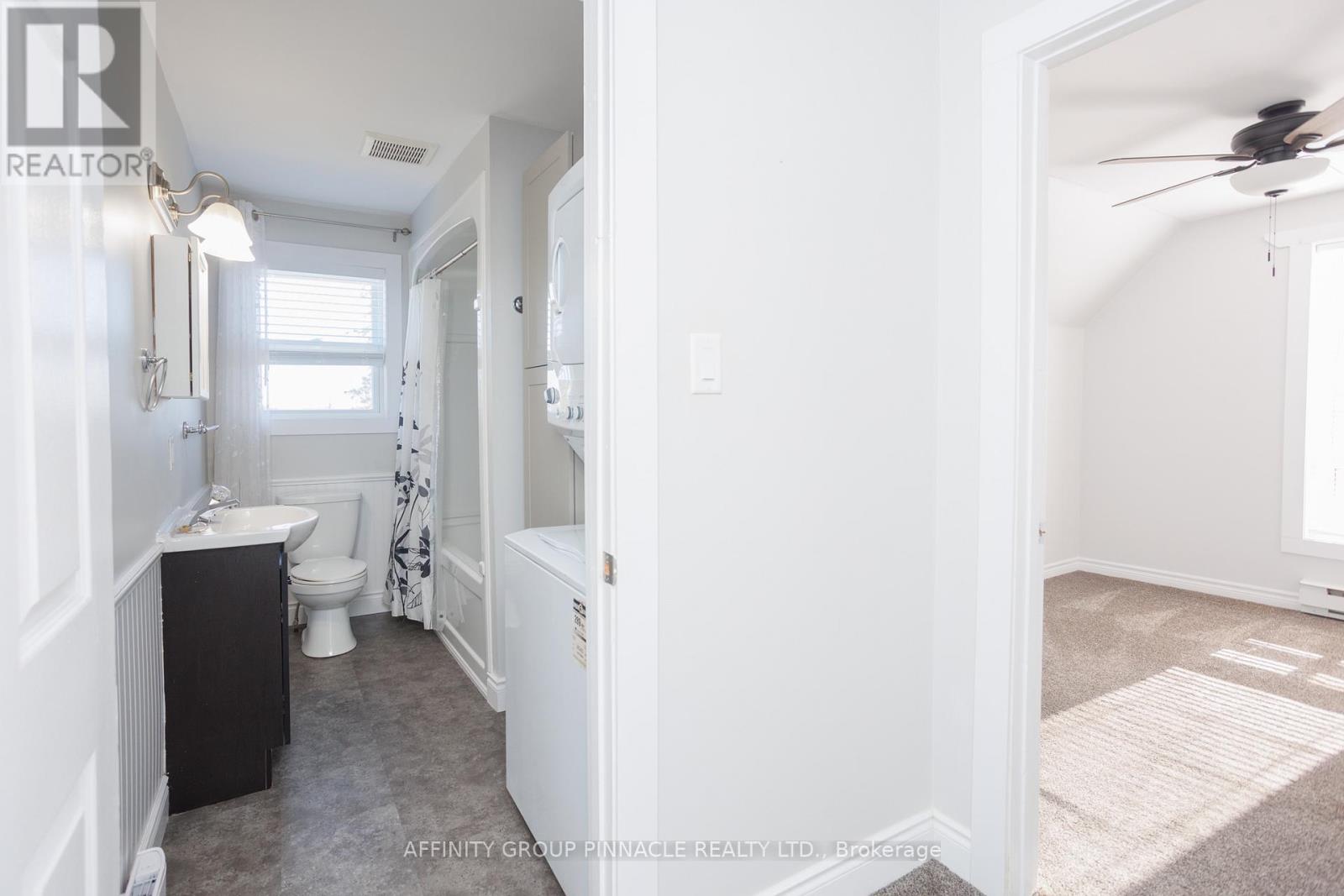 16 St David Street, Kawartha Lakes (Lindsay), Ontario  K9V 1N1 - Photo 17 - X12442495