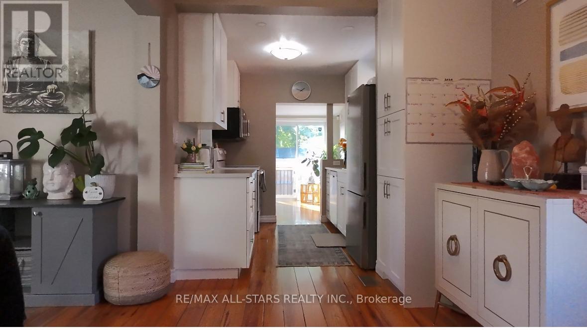 147 Lake Street, Peterborough (Town Ward 3), Ontario  K9J 2H2 - Photo 15 - X12442497