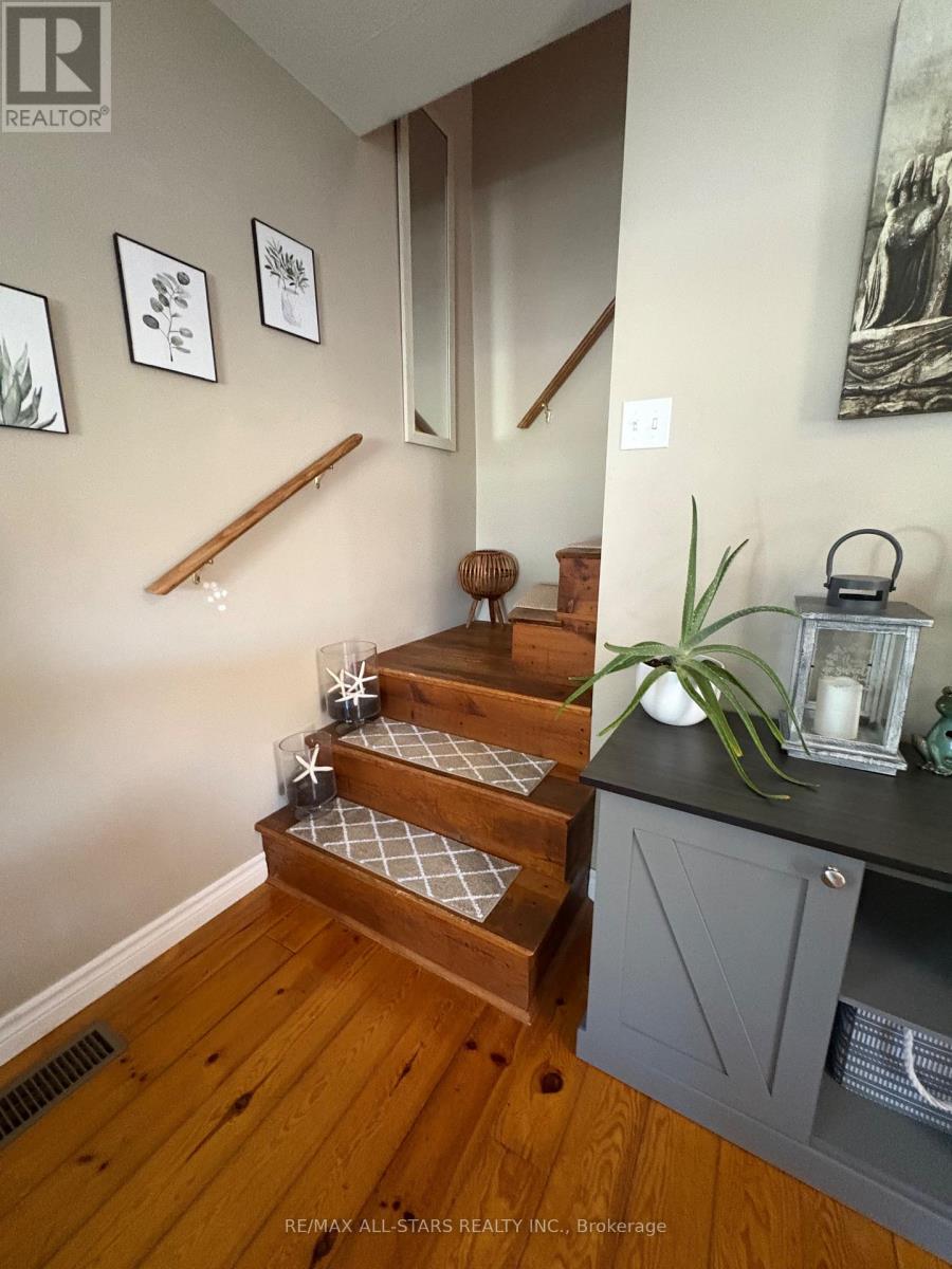 147 Lake Street, Peterborough (Town Ward 3), Ontario  K9J 2H2 - Photo 16 - X12442497