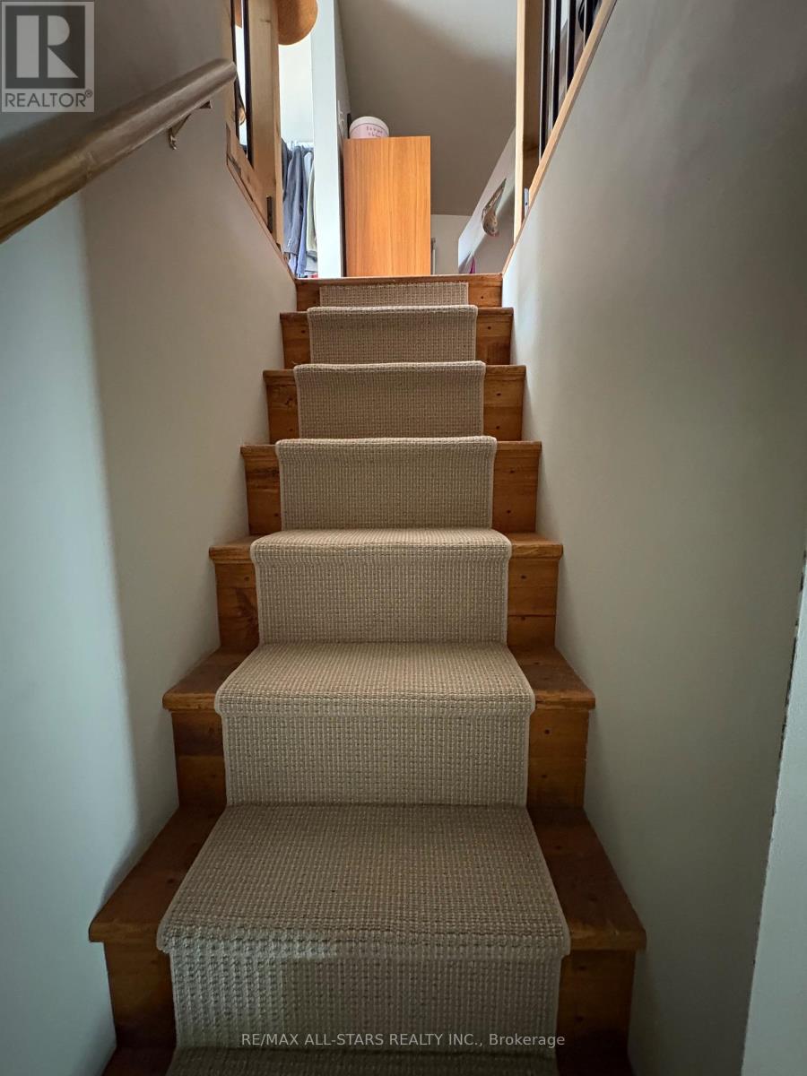 147 Lake Street, Peterborough (Town Ward 3), Ontario  K9J 2H2 - Photo 17 - X12442497