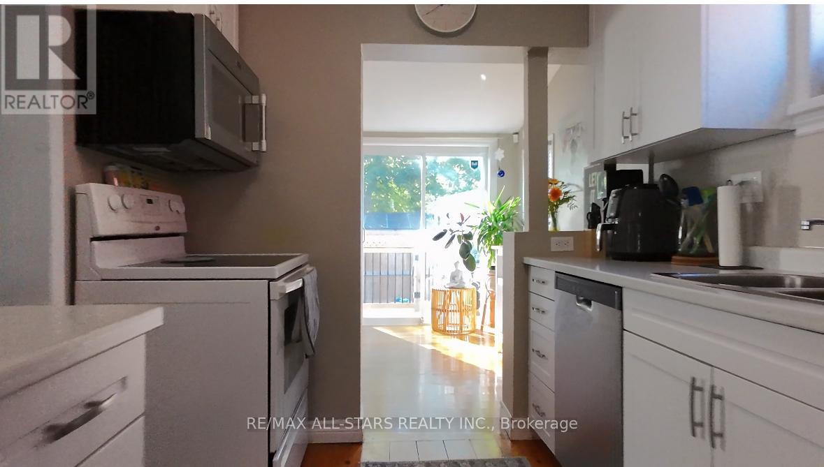 147 Lake Street, Peterborough (Town Ward 3), Ontario  K9J 2H2 - Photo 26 - X12442497