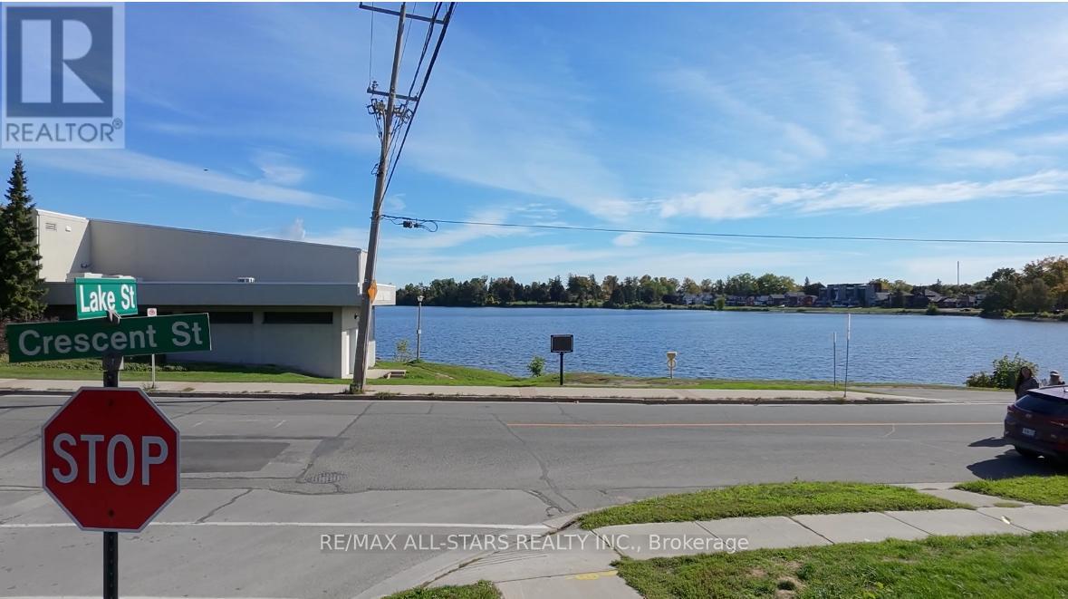 147 Lake Street, Peterborough (Town Ward 3), Ontario  K9J 2H2 - Photo 27 - X12442497