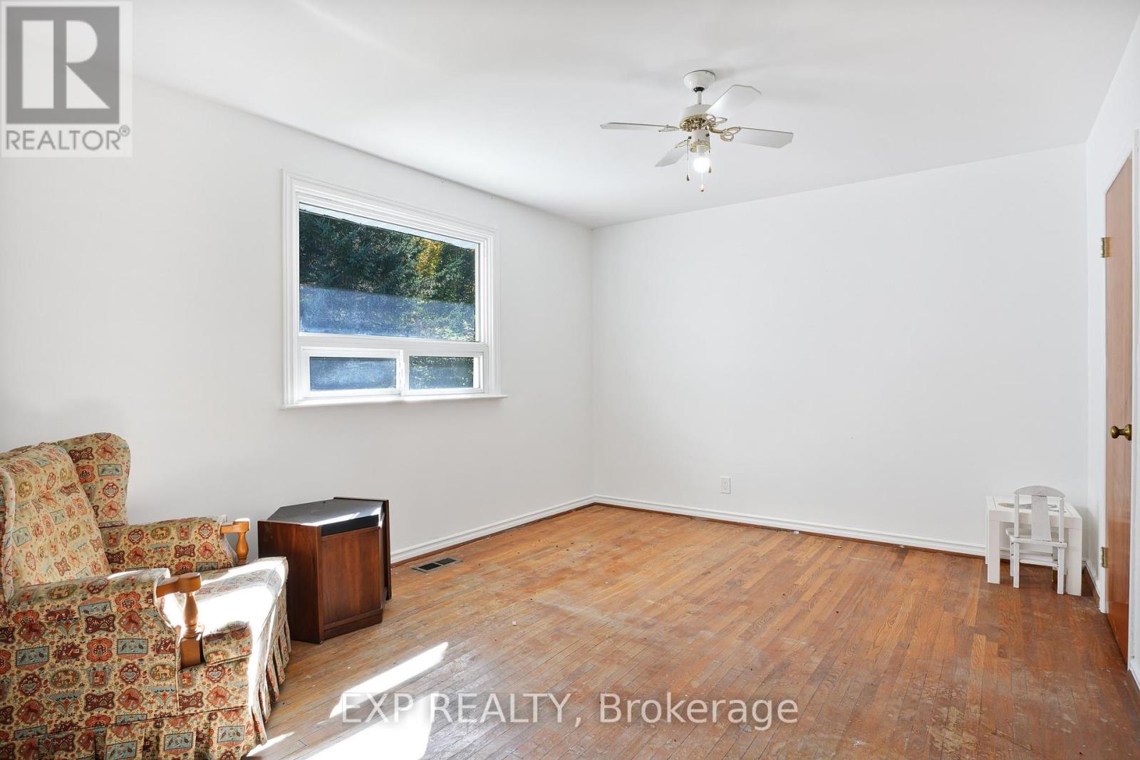 1043 Estates Road, Highlands East (Bicroft Ward), Ontario  K0L 1C0 - Photo 11 - X12442292